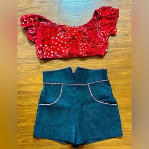 Billie Jo Retro * top size large - shorts size small